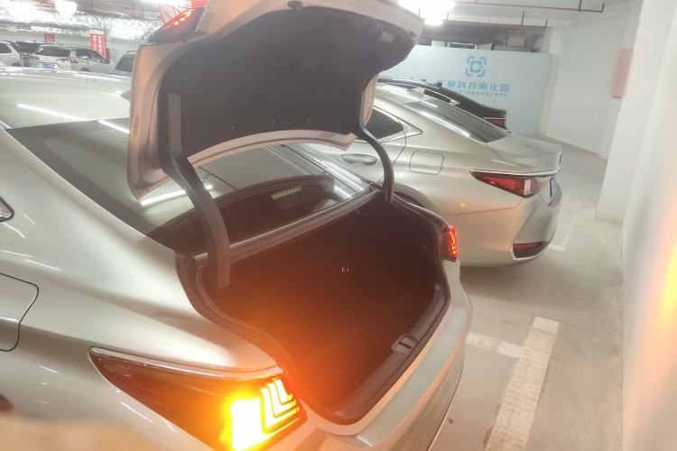 Used Lexus ES 2022 200 Luxury Edition
