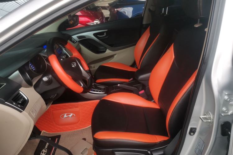 Used Hyundai Elantra 2015 1.6L Automatic Fashion Model