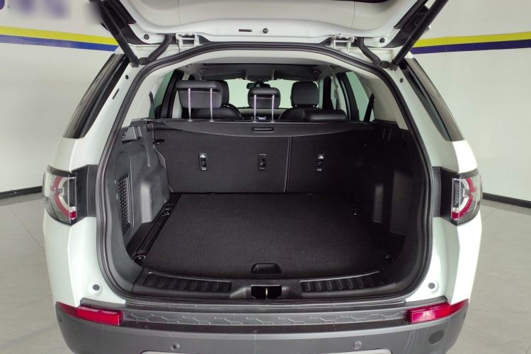 Used Land Rover Discovery Sport 2018 240 PS SE Version
