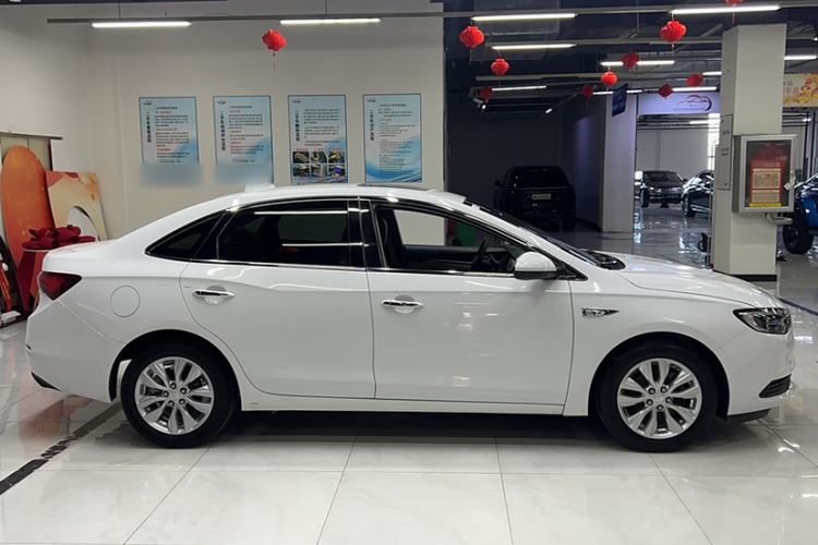 Used Buick GT 2019 15T Manual Elite Version China VI Standard
