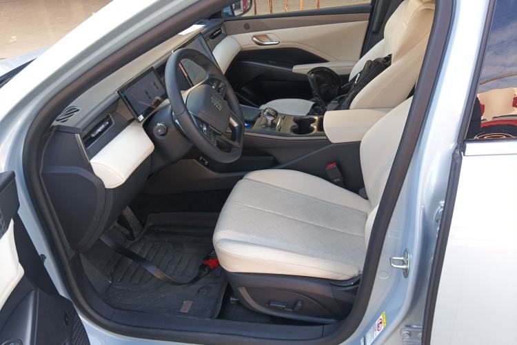 Used BYD Qin PLUS 2025 DM-i Smart Drive 120KM Superior Model