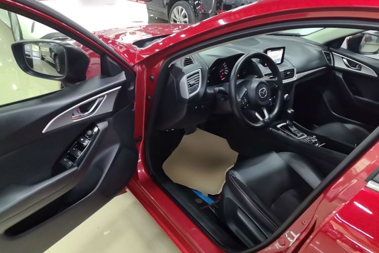 Used Mazda Mazda 3 Axela 2017 Sedan 1.5L Automatic Luxury Model China VI Standard
