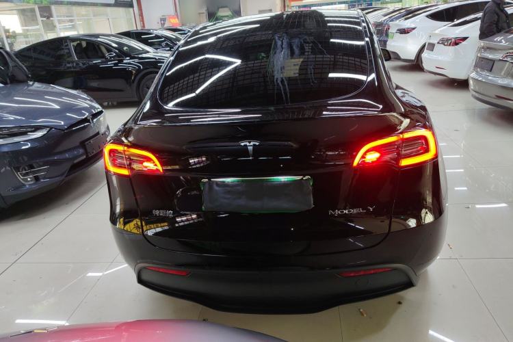Used Tesla Model Y 2022 Rear-Wheel-Drive Version
