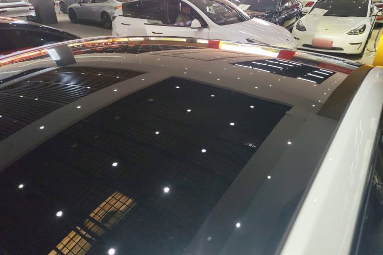 Used Tesla Model Y 2023 Long-Range All-Wheel-Drive Version