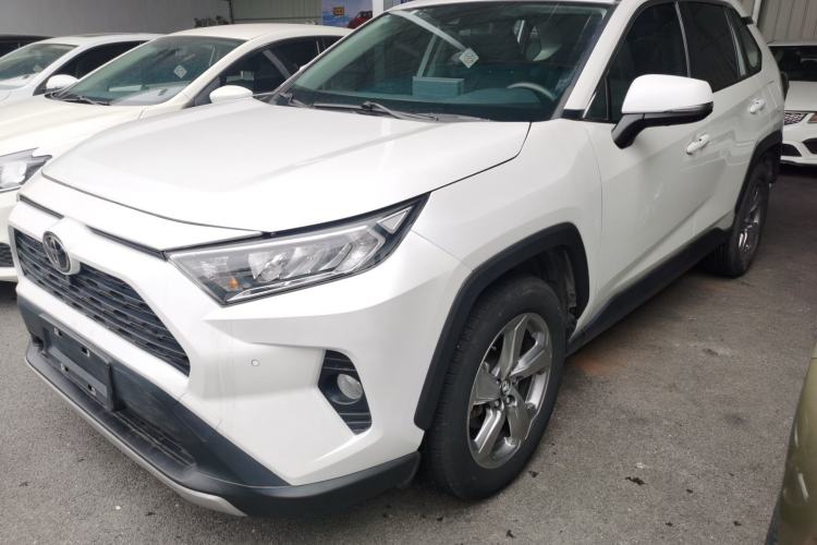 Used Toyota RAV4 2022 2.0L CVT Two-Wheel Drive Fashion Plus Edition