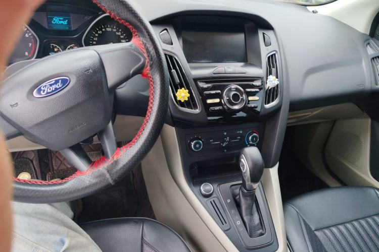 Used Ford Focus 2017 Sedan 1.6L Automatic Comfort Plus SmartDrive Edition
