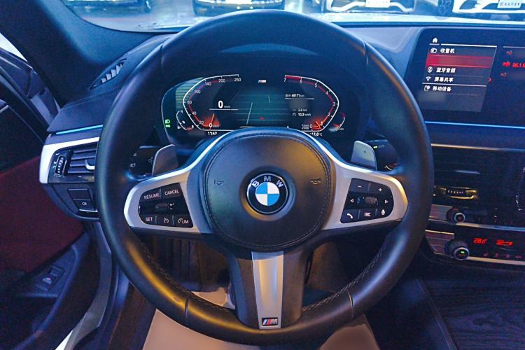 Used BMW 5 Series 2021 Facelifted 530Li Leading Edition M Sport Package
