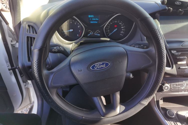 Used Ford Focus 2018 Hatchback Classic 1.6L Automatic Comfort Plus SmartDrive Edition