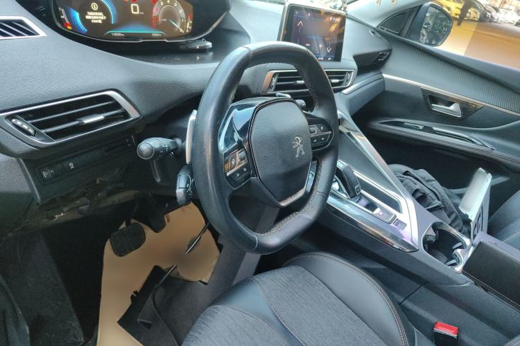 Used Peugeot 5008 2017 350THP 7-Seater Elite Edition
