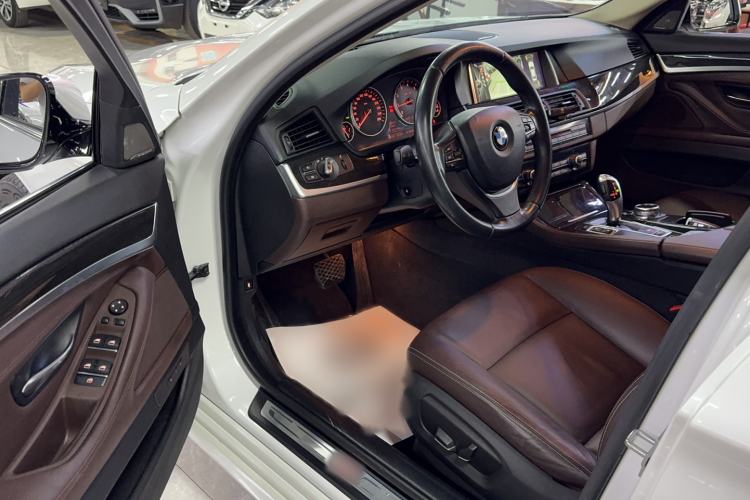 Used BMW 5 Series 2014 525Li Luxury Design Package
