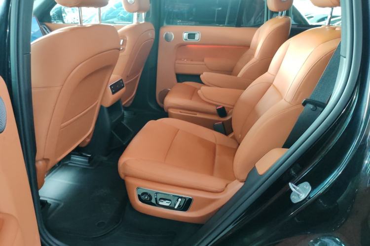 Used Li Auto L8 2024 Pro Model
