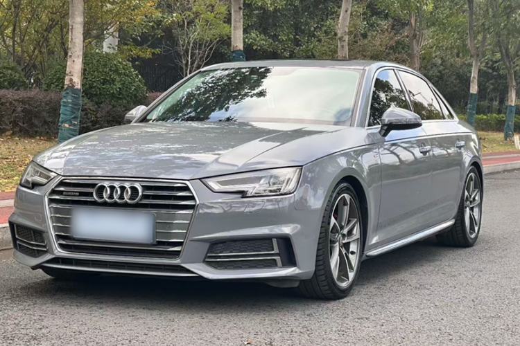 Used Audi A4L 2017 Plus 40 TFSI Sport Model
