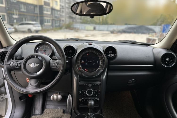 Used  Countryman 2014 1.6T COOPER S
