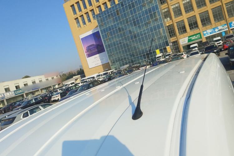 Used Ford Transit 2019 2.0T Diesel Multi-Purpose Commercial Vehicle Short Wheelbase Mid-Roof Design 6-Seater China VI Standard