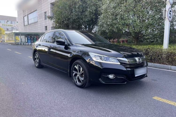 Used Honda Accord 2016 2.0L Comfort Edition
