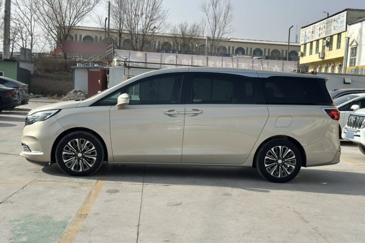 Used Buick GL8 2020 ES Land Cruiser 653T Luxury Model