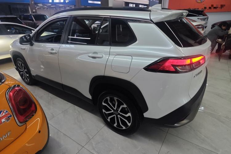 Used Toyota FRONTLANDER 2023 2.0L Smart Electric Hybrid Dual-Engine Deluxe Version
