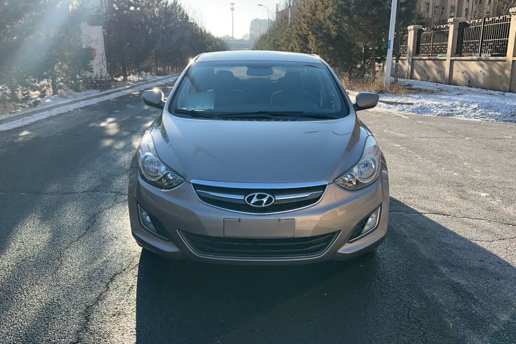 Used Hyundai Elantra 2015 1.6L Manual Fashion Edition

