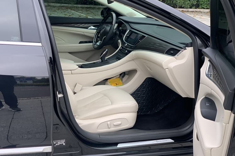 Used Buick LaCrosse 2022 Avenir Avia First Edition
