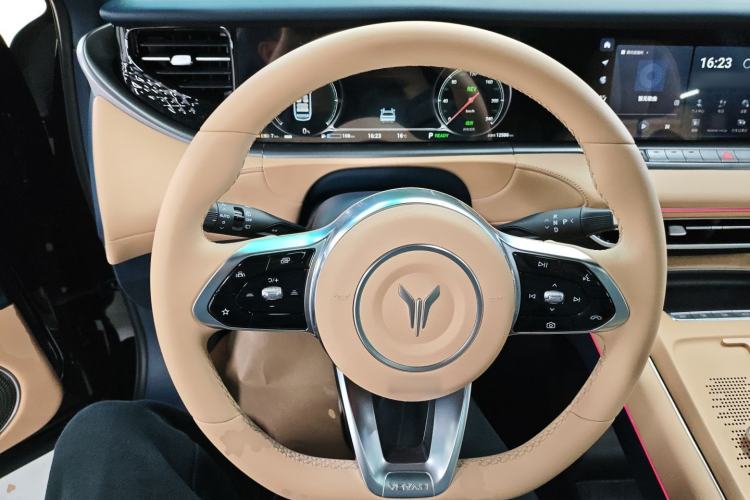 Used VOYAH FREE 2024 Ultra-Long Range Intelligent Driving Version
