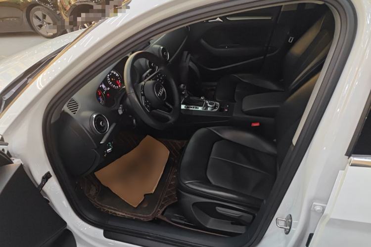 Used Audi A3 2020 Restyled Limousine 35 TFSI Ambition Version China VI
