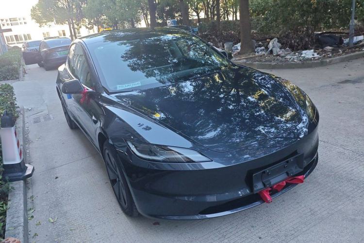 Used Tesla Model 3 2025 Rear-Wheel-Drive Version
