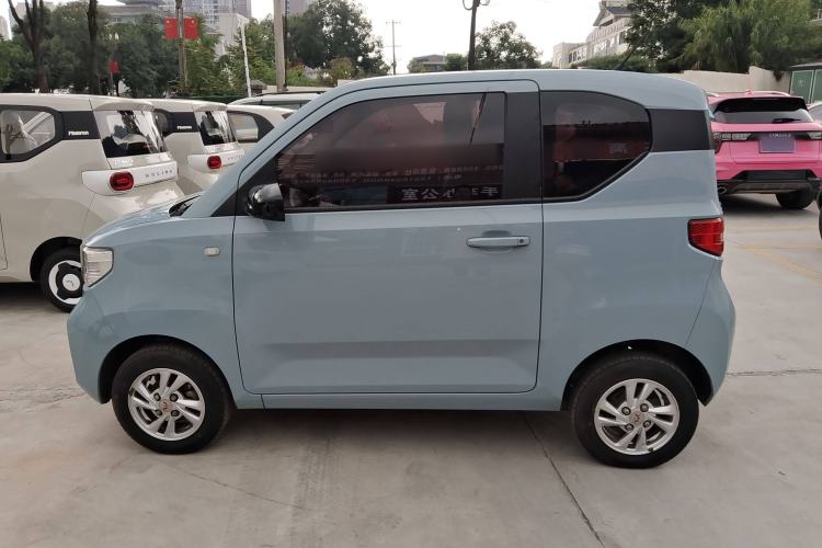 Used Wuling Hongguang MINIEV 2020 Lite Version Lithium Iron Phosphate
