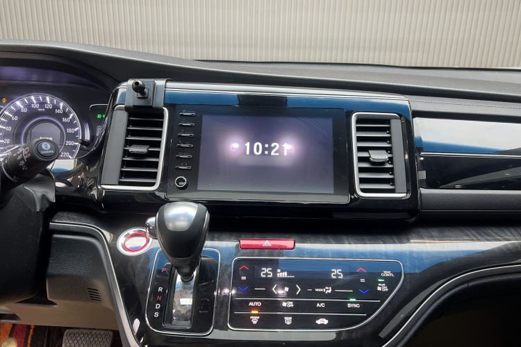 Used Honda Elysion 2019 2.0L Hybrid Supreme Edition
