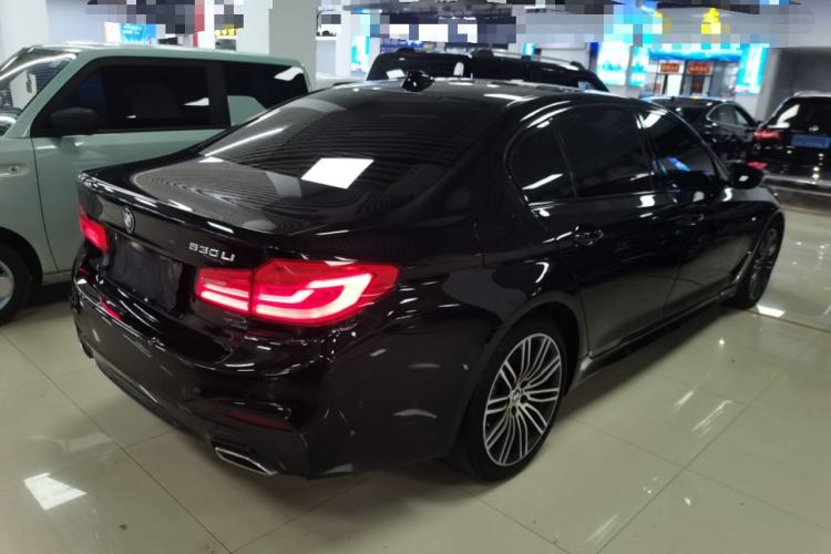 Used BMW 5 Series 2019 530Li Leading Model M Sport Package
