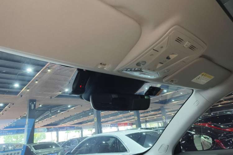 Used Hongqi HS5 2022 Revised Version 2.0T Smart Connect Flagship Edition
