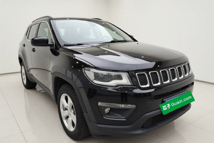 Used  Compass 2017 200T Automatic Family Edition
