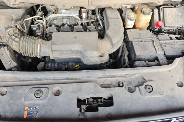 Used Buick GL8 2021 Land Cruiser Executive Class 652T Luxury Model
