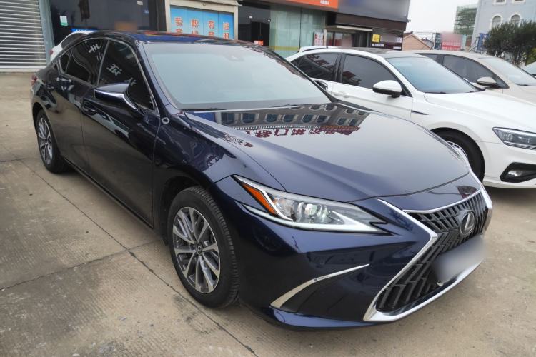 Used Lexus ES 2022 200 Excellence Edition
