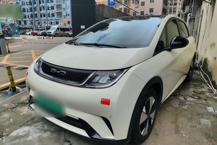 Used BYD Dolphin 2023 420 km Fashion Edition
