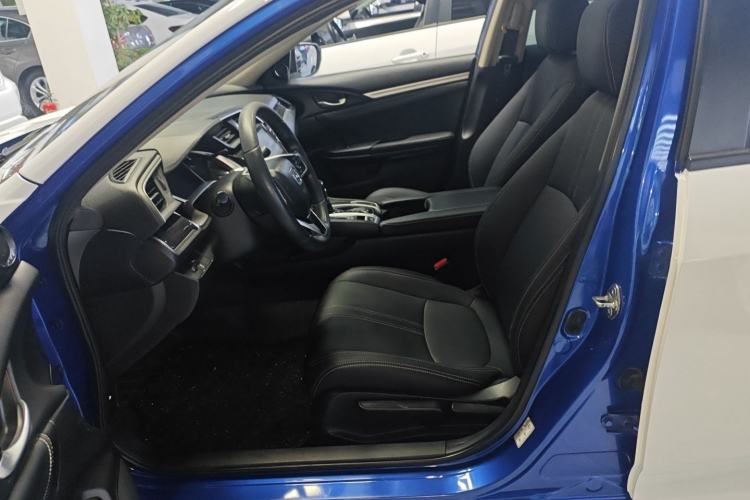 Used Honda Civic 2016 220TURBO CVT Luxury Edition
