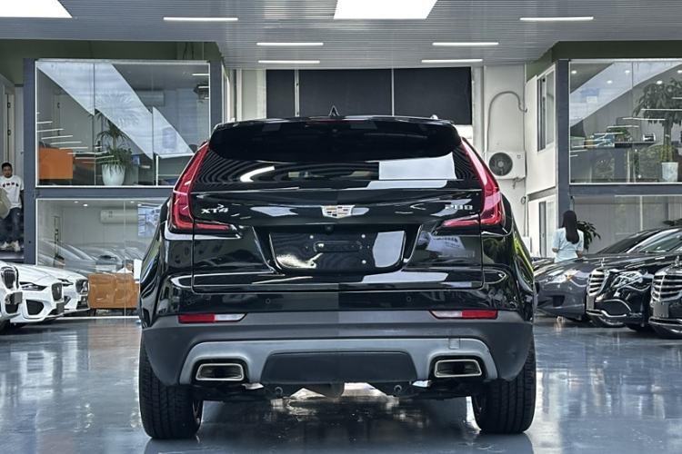 Used Cadillac XT4 2018 28T Two-Wheel Drive Leading Version
