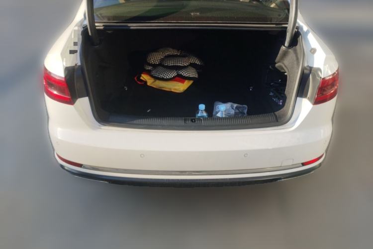 Used Audi A4L 2019 40 TFSI Ambition China VI
