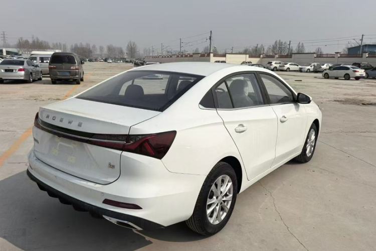 Used Roewe i5 2023 1.5L CVT Luxury Edition
