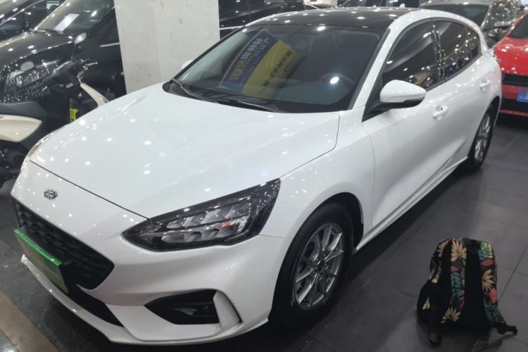 Used Ford Focus 2021 Hatchback EcoBoost 180 Automatic Titanium Edition
