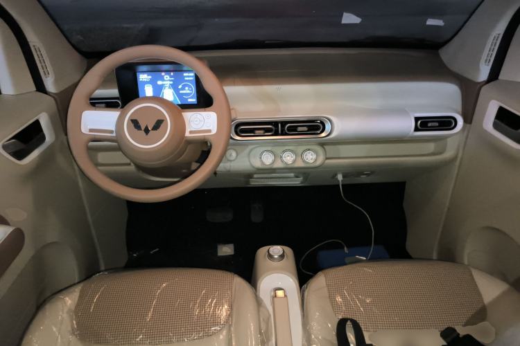 Used Wuling Hongguang MINIEV 2024 3rd Generation 215km Youth Edition