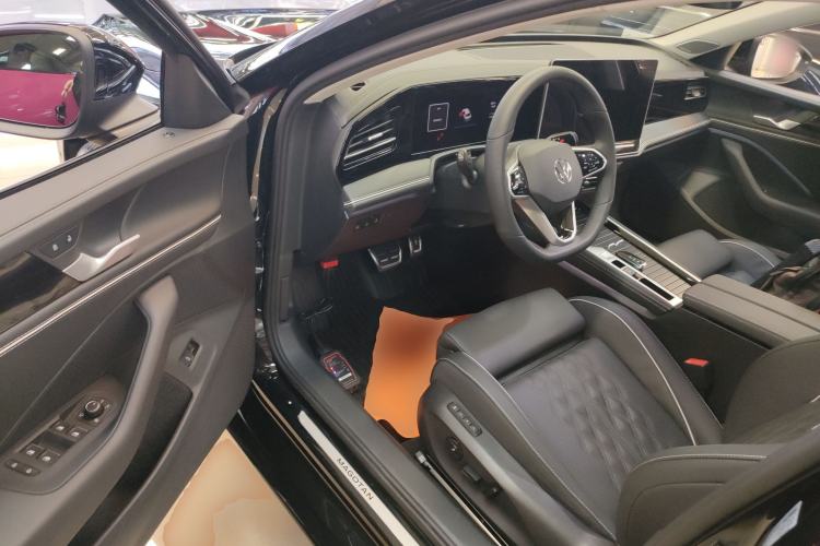 Used Volkswagen Magotan 2024 380TSI DSG Ultimate Edition
