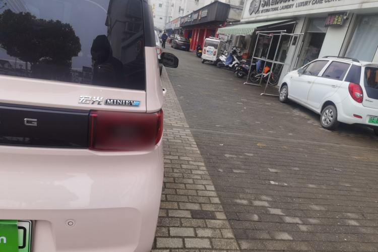 Used Wuling Hongguang MINIEV 2022 Macaron Premium Model – Lithium Iron Phosphate