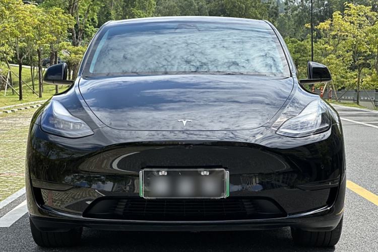 Used Tesla Model Y 2023 Rear-Wheel-Drive Version
