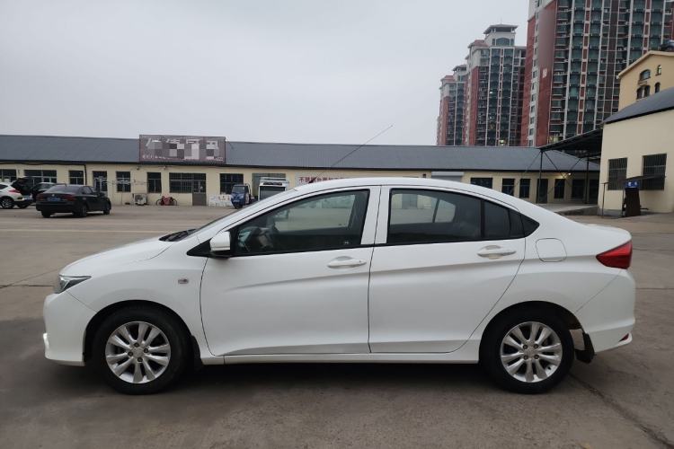 Used Honda City 2015 1.5L manual Comfort version