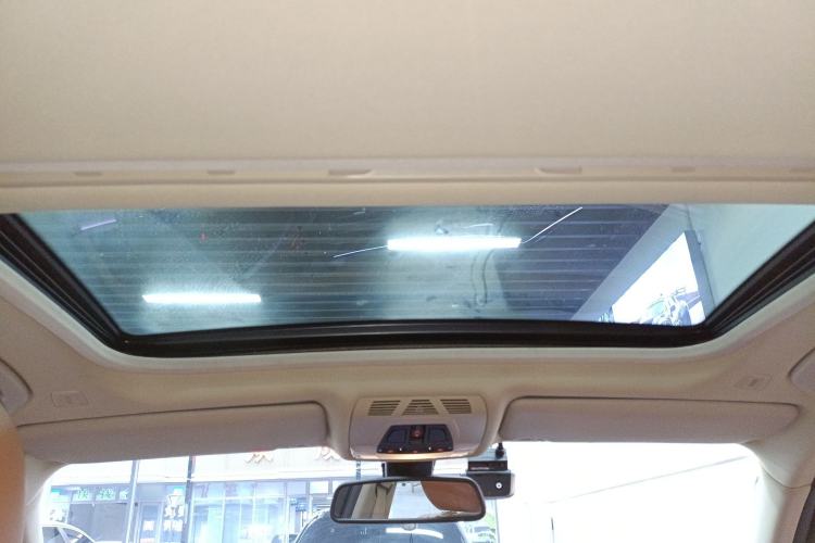 Used BMW 3 Series 2015 320Li Luxury Design Package
