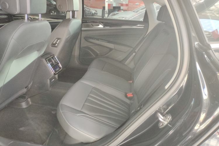 Used Volkswagen Passat 2024 380TSI Dragon Edition
