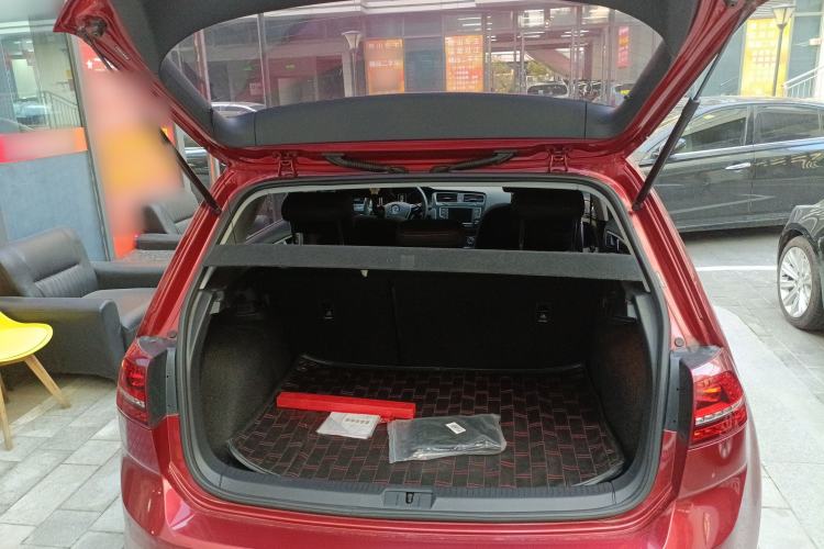 Used Volkswagen Golf 2017 230TSI Automatic Comfort Edition – Celebrating Milestone of One Million Units
