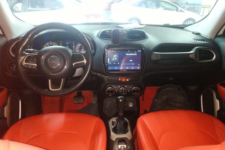 Used  Renegade 2017 180T Automatic Jingneng Edition
