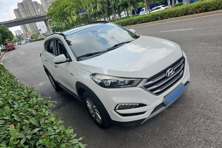 Used Hyundai Tucson 2018 1.6T Dual-Clutch Two-Wheel Drive 15th Anniversary Special Edition