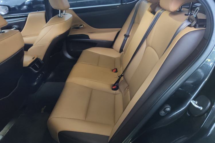 Used Lexus ES 2020 200 Excellence Edition